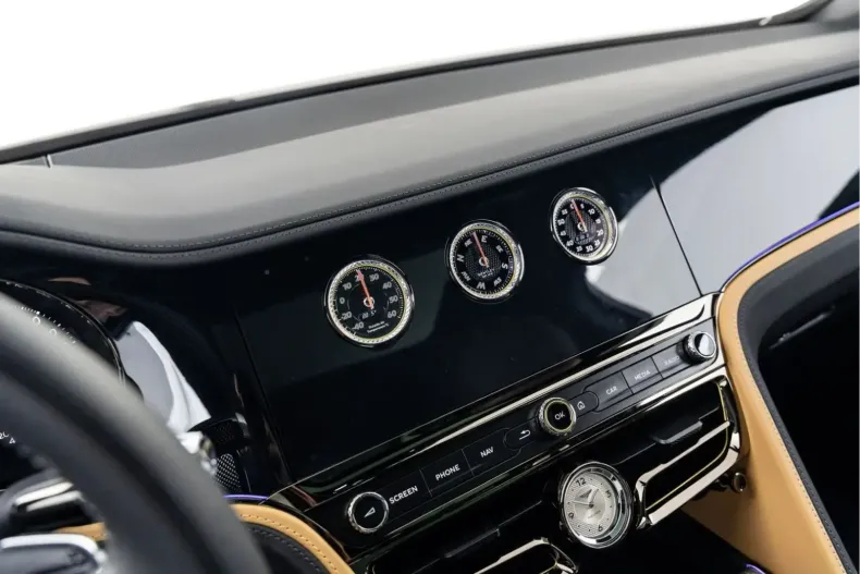 Bentley Flying Spur din 2024 cu 4.200 km - oferta BEN156372 - foto 31