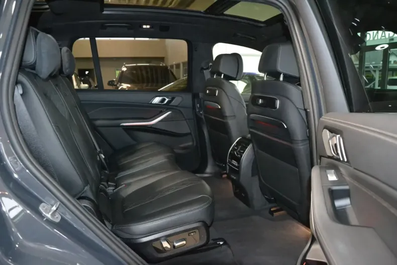 BMW X7 M60 din 2025 cu 23.517 km - oferta BMW156373 - foto 19