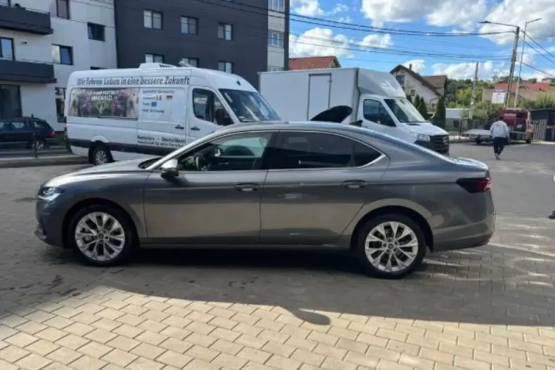 Skoda Superb din 2025 cu 5 km - oferta SKO156377 - foto 4