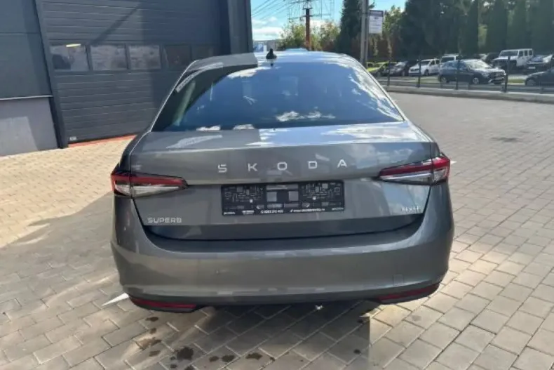 Skoda Superb din 2025 cu 5 km - oferta SKO156377 - foto 6
