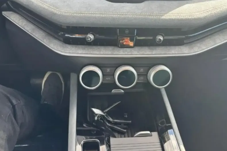 Skoda Superb din 2025 cu 5 km - oferta SKO156377 - foto 16