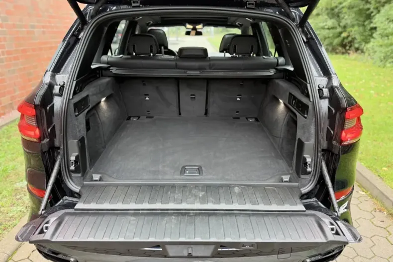 BMW X5 din 2021 cu 33.490 km - oferta BMW156382 - foto 38