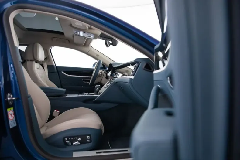 Bentley Flying Spur din 2024 cu 13.500 km - oferta BEN156383 - foto 23