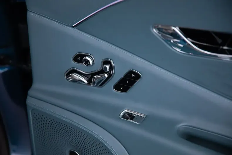 Bentley Flying Spur din 2024 cu 13.500 km - oferta BEN156383 - foto 31