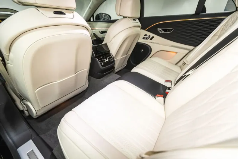 Bentley Flying Spur din 2024 cu 17.750 km - oferta BEN156384 - foto 20