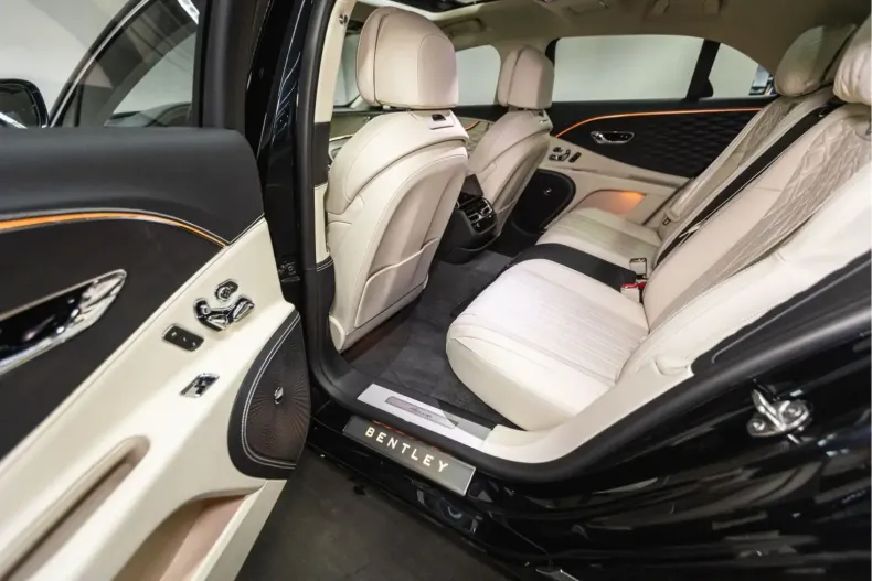 Bentley Flying Spur din 2024 cu 17.750 km - oferta BEN156384 - foto 21