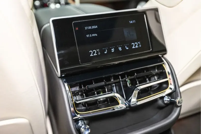 Bentley Flying Spur din 2024 cu 17.750 km - oferta BEN156384 - foto 40