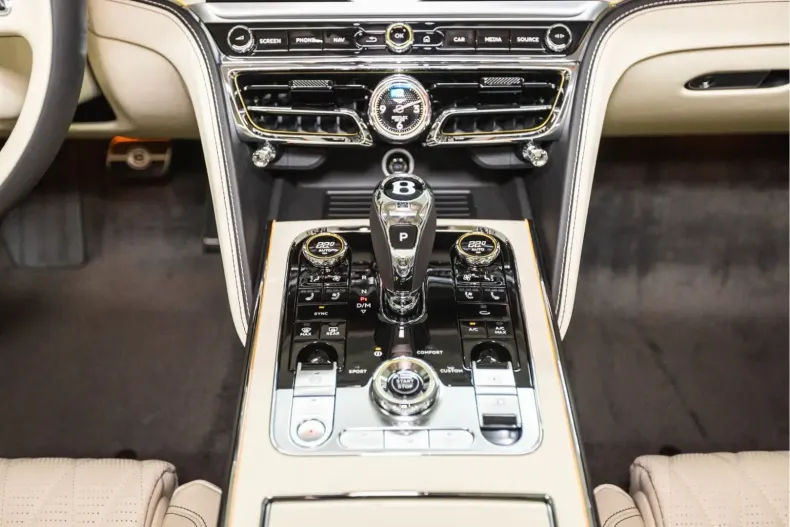 Bentley Flying Spur din 2024 cu 17.750 km - oferta BEN156384 - foto 43