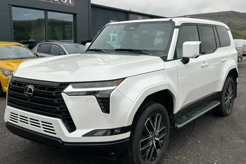 Lexus GX 550 din 2024 cu 1.500 km - oferta LEX156385 - foto 1