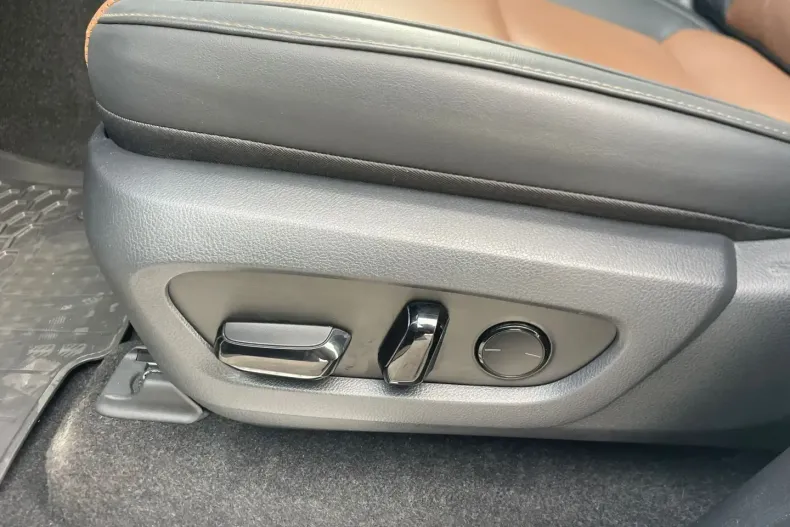 Lexus GX 550 din 2024 cu 1.500 km - oferta LEX156385 - foto 17