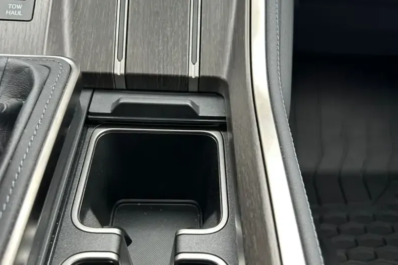 Lexus GX 550 din 2024 cu 1.500 km - oferta LEX156385 - foto 24