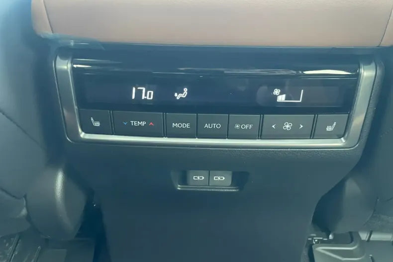 Lexus GX 550 din 2024 cu 1.500 km - oferta LEX156385 - foto 31