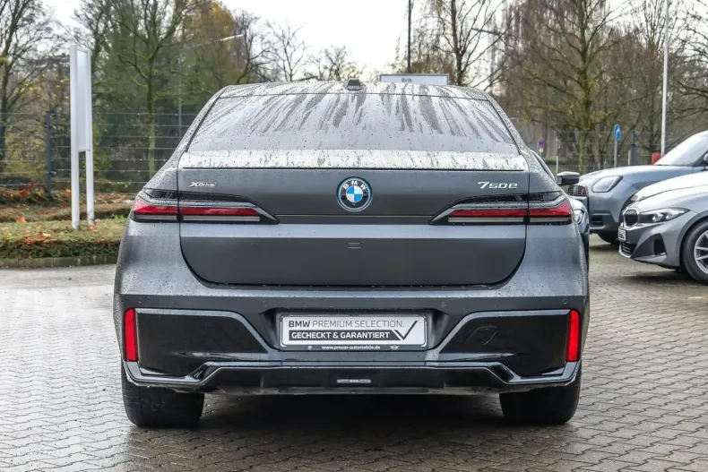 BMW 750 din 2024 cu 44.878 km - oferta BMW156387 - foto 4