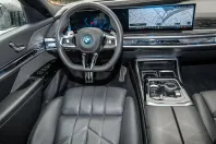 BMW 750 din 2024 cu 44.878 km - oferta BMW156387 - foto 17