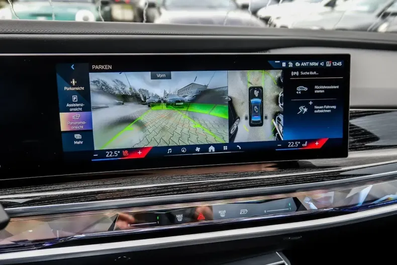 BMW 750 din 2024 cu 44.878 km - oferta BMW156387 - foto 18