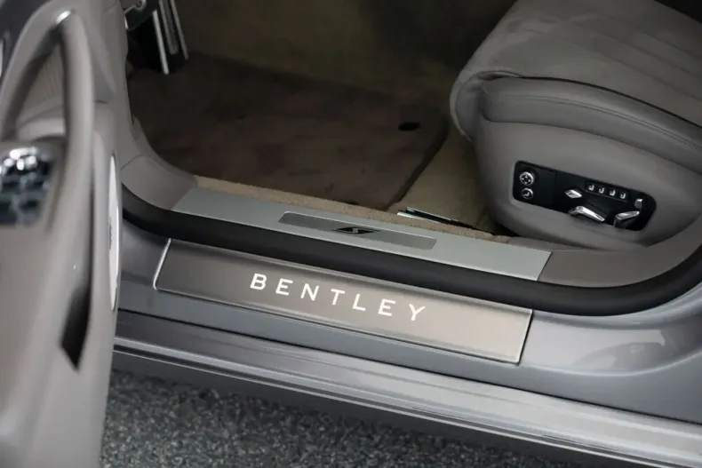 Bentley Flying Spur din 2024 cu 19.500 km - oferta BEN156388 - foto 21