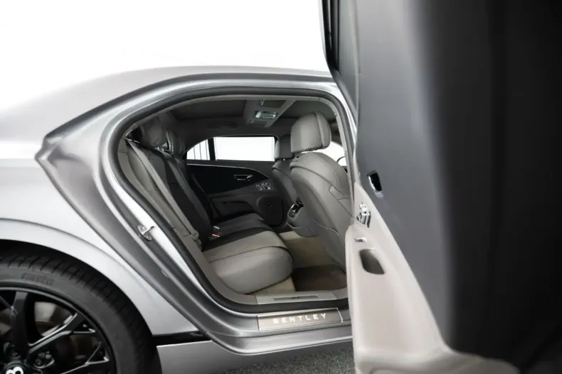 Bentley Flying Spur din 2024 cu 19.500 km - oferta BEN156388 - foto 34