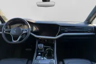 Volkswagen Touareg din 2024 cu 27.868 km - oferta VOL156389 - foto 4