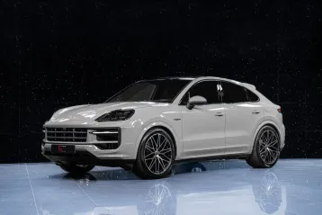 Porsche Cayenne din 2024 - oferta POR156404