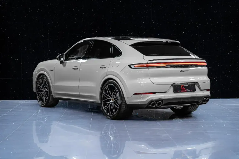 Porsche Cayenne din 2024 cu 10 km - oferta POR156404 - foto 4