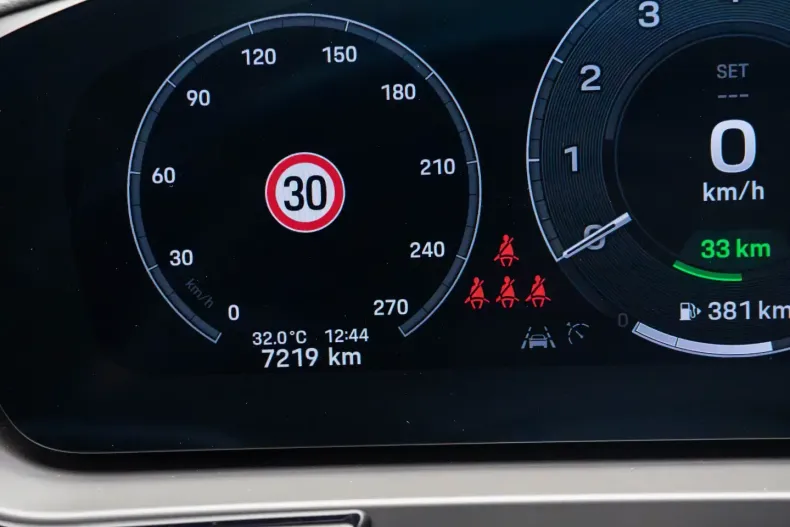 Porsche Cayenne din 2023 cu 12.500 km - oferta POR156405 - foto 18