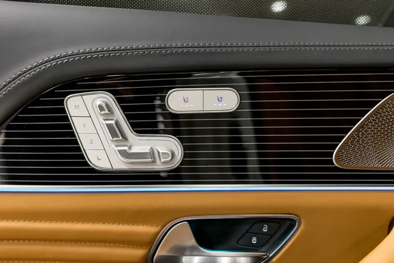 Mercedes-Benz GLS 600 din 2022 cu 38.000 km - oferta MER156407 - foto 28