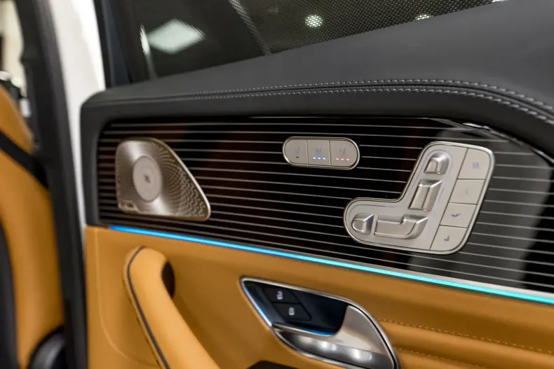 Mercedes-Benz GLS 600 din 2022 cu 38.000 km - oferta MER156407 - foto 29