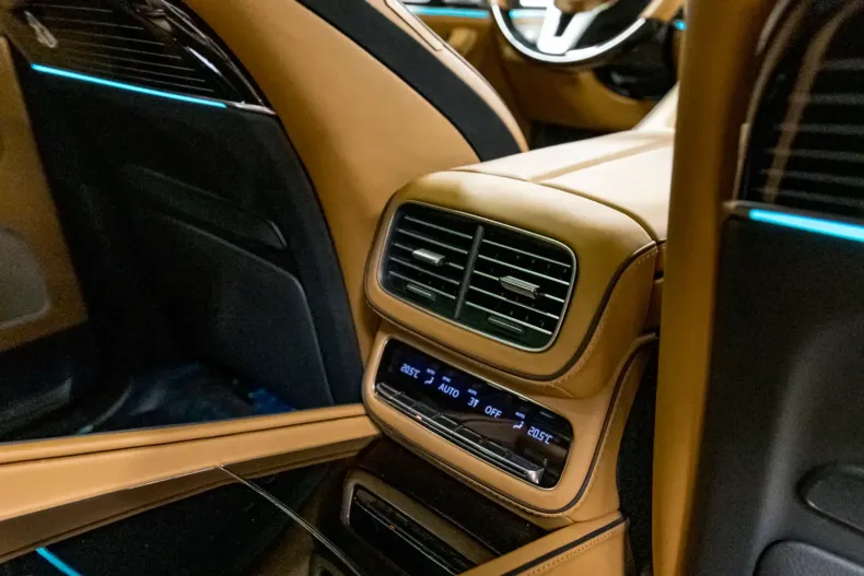 Mercedes-Benz GLS 600 din 2022 cu 38.000 km - oferta MER156407 - foto 33