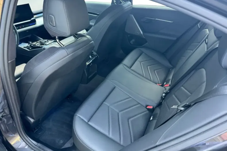 BMW 520 din 2023 cu 56.000 km - oferta BMW156450 - foto 10