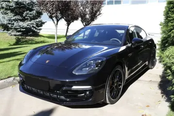 Porsche Panamera din 2022 - oferta POR156460