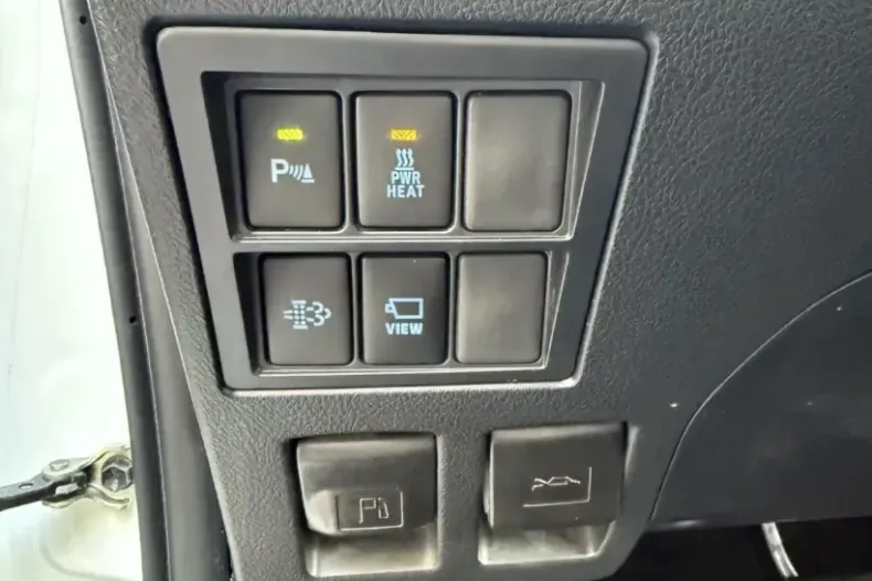 Toyota Hilux din 2023 cu 53.800 km - oferta TOY156462 - foto 6