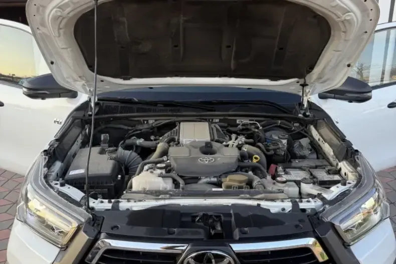 Toyota Hilux din 2023 cu 53.800 km - oferta TOY156462 - foto 7