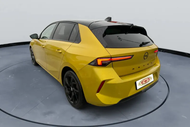 Opel Astra din 2022 cu 67.186 km - oferta OPE156483 - foto 2