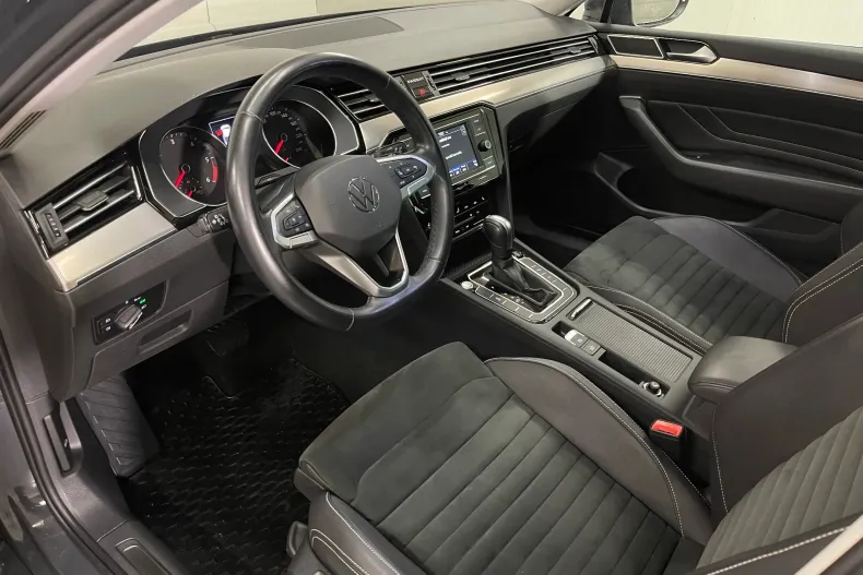 Volkswagen Passat din 2021 cu 93.462 km - oferta VOL156484 - foto 5