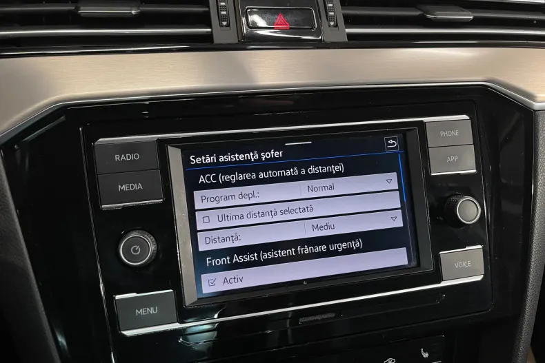 Volkswagen Passat din 2021 cu 93.462 km - oferta VOL156484 - foto 14