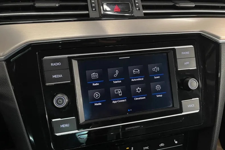 Volkswagen Passat din 2021 cu 93.462 km - oferta VOL156484 - foto 17