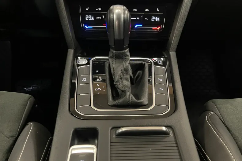 Volkswagen Passat din 2021 cu 93.462 km - oferta VOL156484 - foto 20