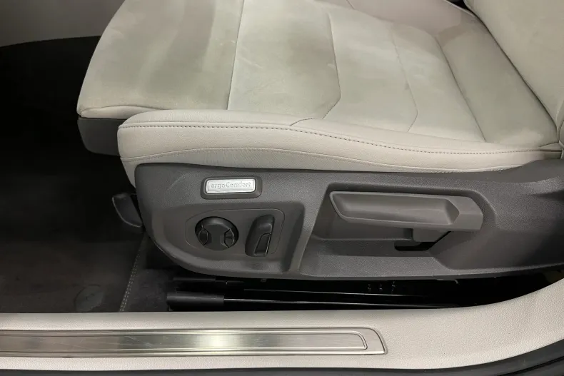 Volkswagen Arteon din 2020 cu 144.263 km - oferta VOL156490 - foto 25