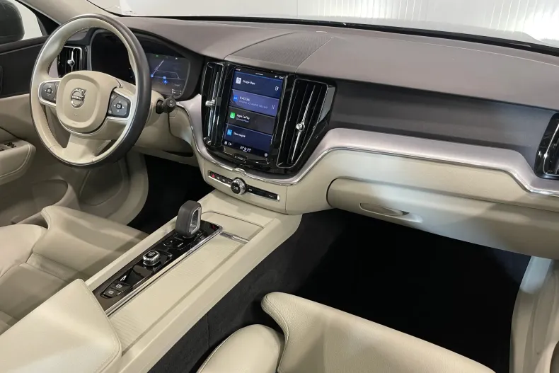 Volvo XC60 din 2021 cu 97.395 km - oferta VOL156491 - foto 9