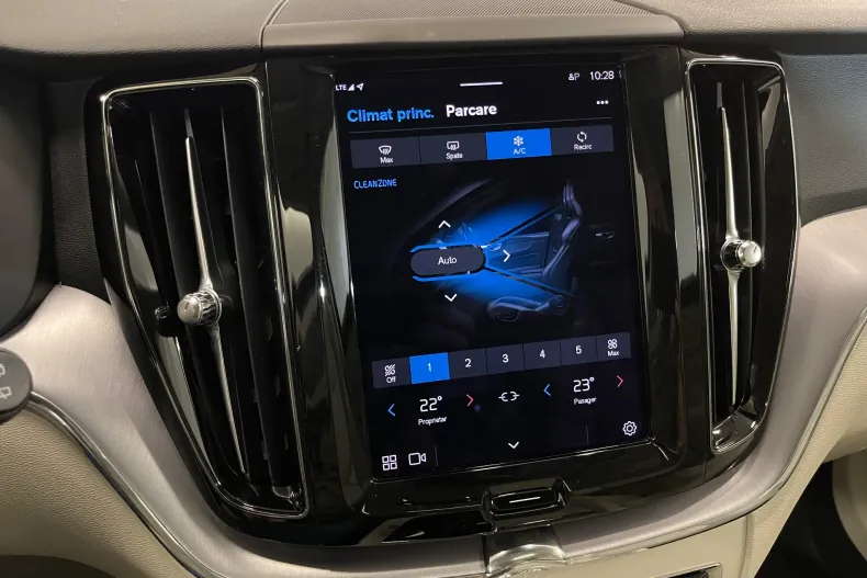 Volvo XC60 din 2021 cu 97.395 km - oferta VOL156491 - foto 18