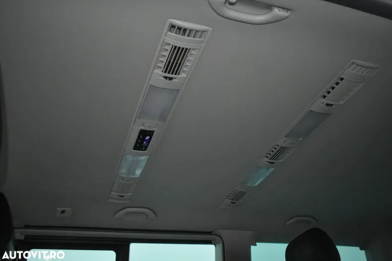Volkswagen Multivan din 2021 cu 94.880 km - oferta VOL156492 - foto 31