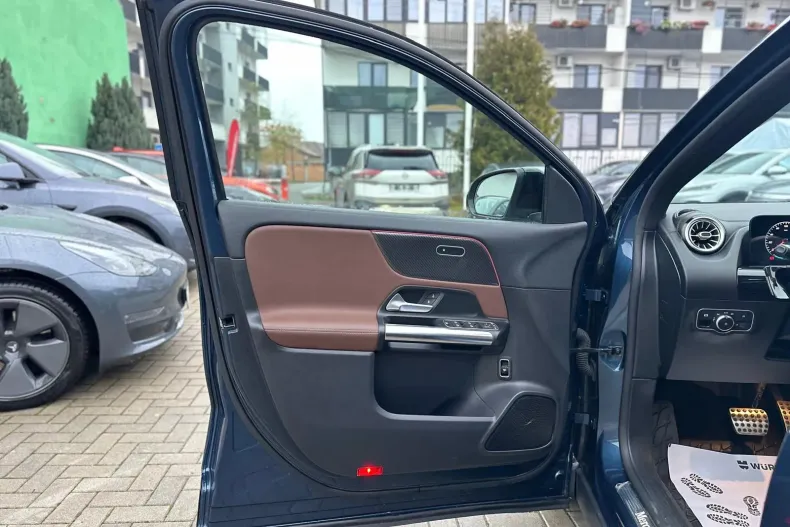 Mercedes-Benz GLA din 2021 cu 39.500 km - oferta MER156504 - foto 35