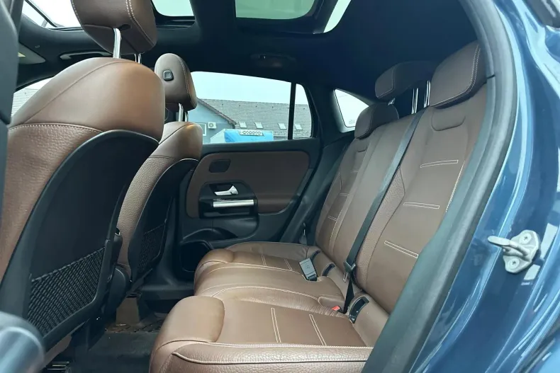 Mercedes-Benz GLA din 2021 cu 39.500 km - oferta MER156504 - foto 38