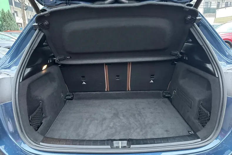 Mercedes-Benz GLA din 2021 cu 39.500 km - oferta MER156504 - foto 40