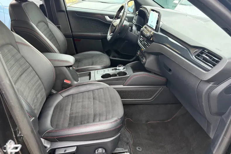 Ford Kuga din 2020 cu 75.650 km - oferta FOR156507 - foto 19