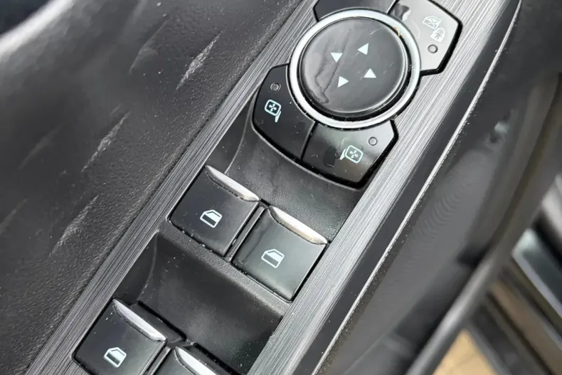 Ford Kuga din 2020 cu 75.650 km - oferta FOR156507 - foto 27