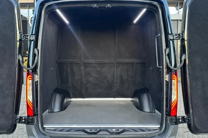 Mercedes-Benz Sprinter din 2024 cu 7.000 km - oferta MER156508 - foto 18