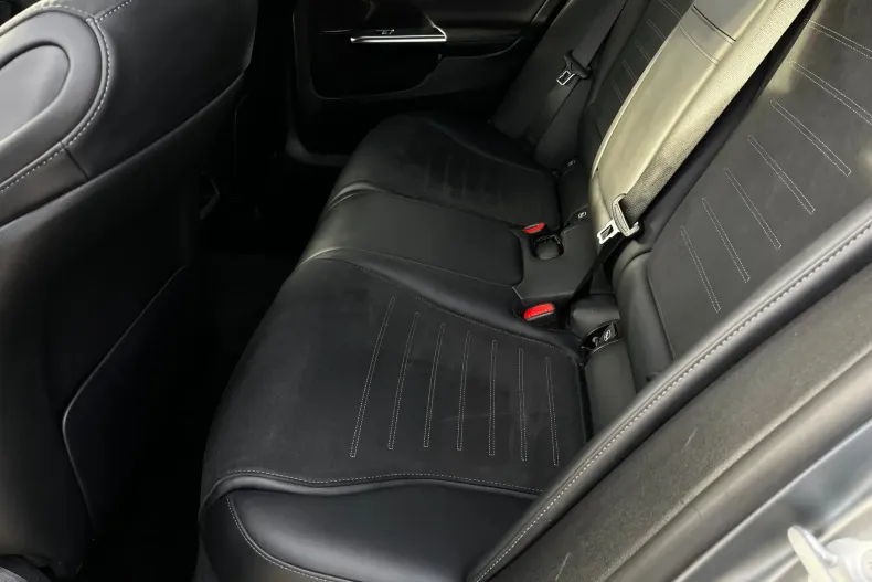 Mercedes-Benz C din 2022 cu 67.698 km - oferta MER156512 - foto 11