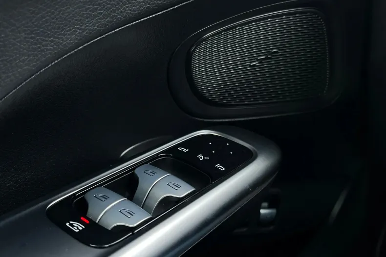 Mercedes-Benz C din 2022 cu 67.698 km - oferta MER156512 - foto 21