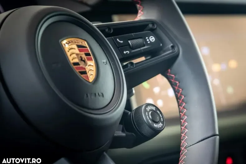 Porsche Cayenne Coupe din 2025 cu 8.900 km - oferta POR156520 - foto 26